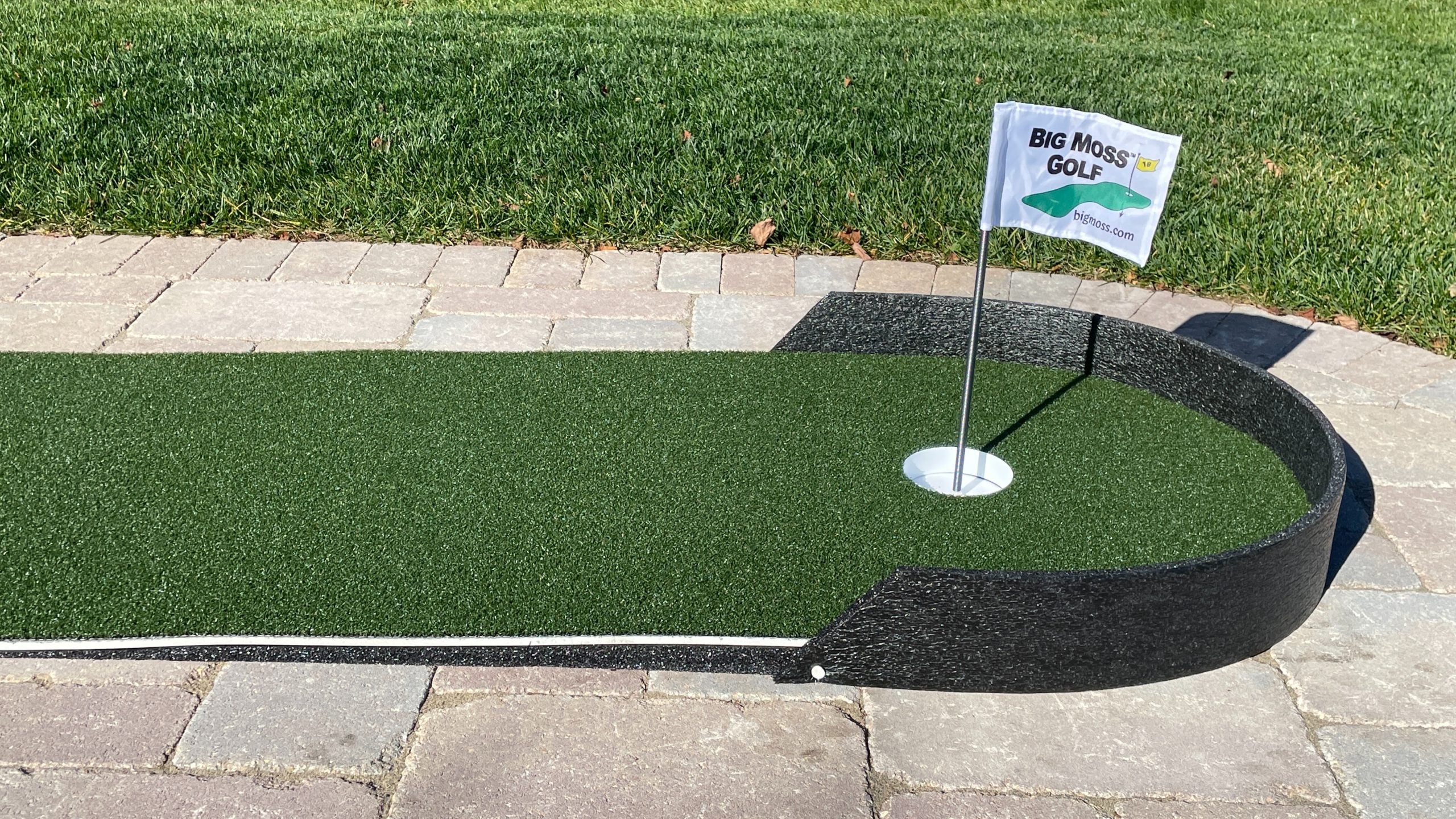 Big Moss Commander Patio Series 2x15 Putting Green
