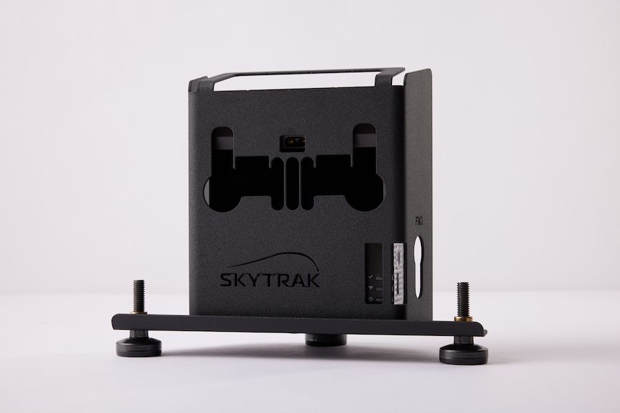 SkyTrak Play Now Golf Sim Studio-Pro Package