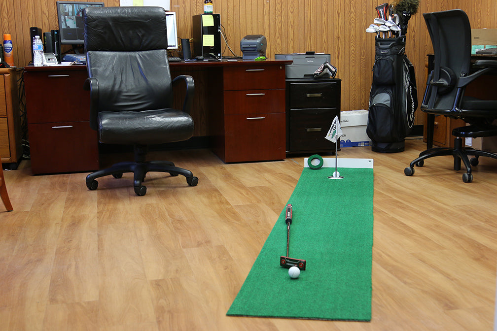 Big Moss Office 8 Fit Putting Green
